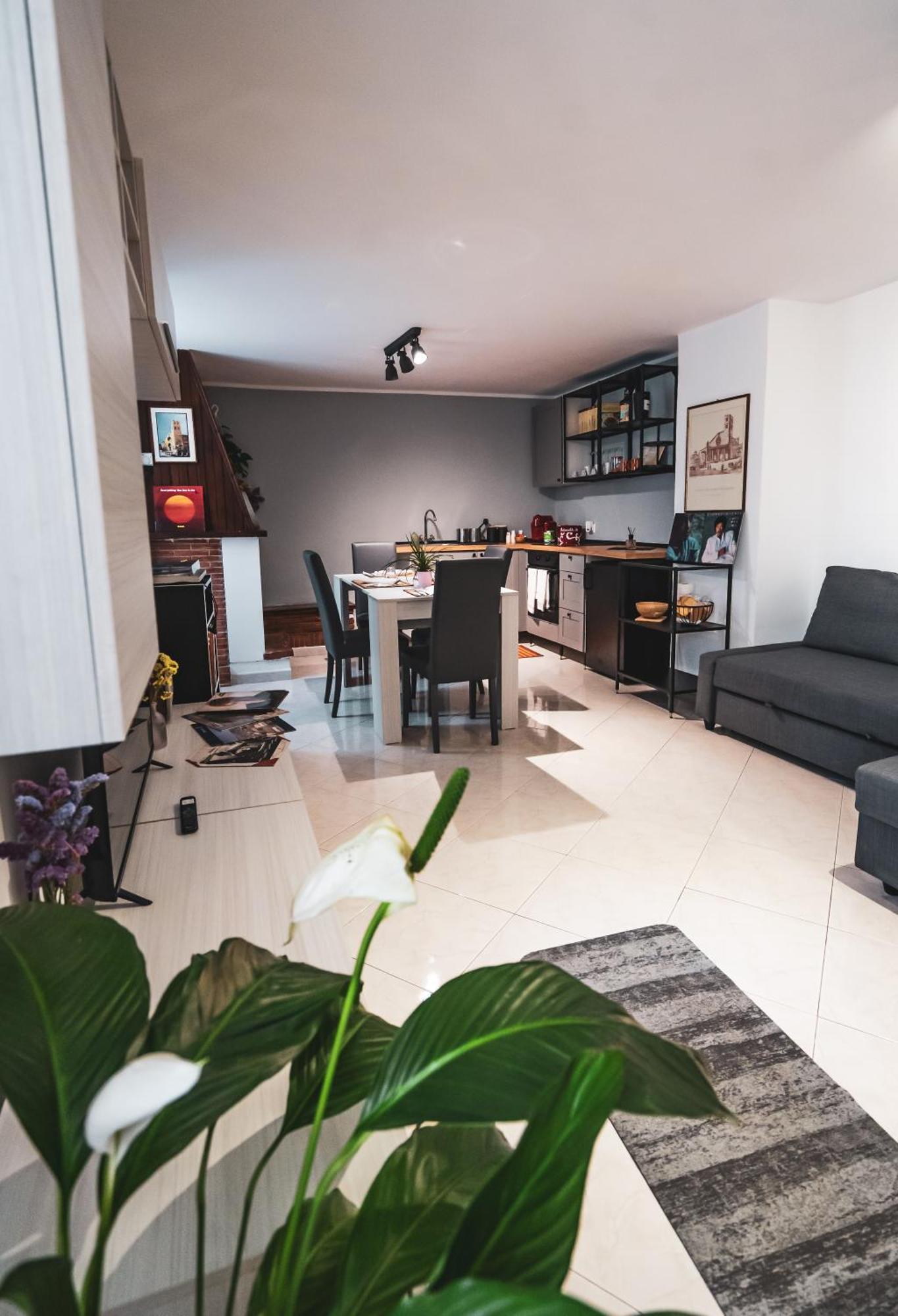 Casina Carina - Intero Appartamento Indipendente Alatri ภายนอก รูปภาพ